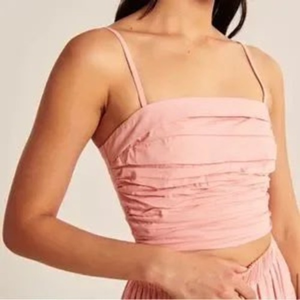 Abercrombie Ruched Top Size Medium